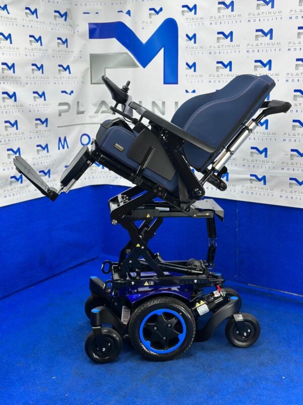 QUICKIE Q300 M MINI 4 MPH ELECTRIC MOBILITY POWERCHAIR ELECTRIC WHEELCHAIR 1080