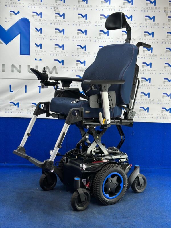 2025 Quickie Q500 M Powerchair 6mph Riser Electric Wheelchair by Sunrise (1265) - Image 3