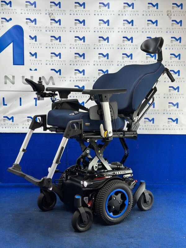 2025 Quickie Q500 M Powerchair 6mph Riser Electric Wheelchair by Sunrise (1265) - Image 4
