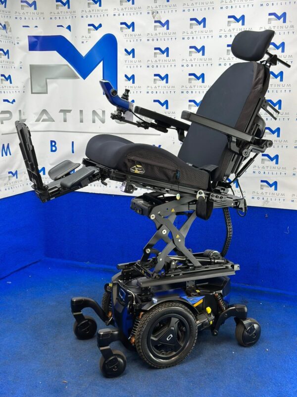 Quantum Q6 Edge Stretto i-Level Powerchair – 6 mph Electric Wheelchair (1231)