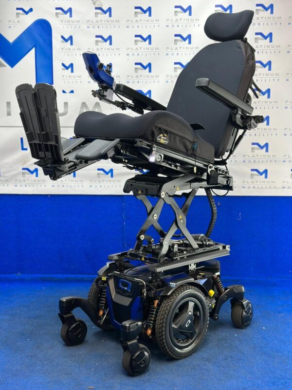 Quantum Q6 Edge Stretto i-Level Powerchair – 6 mph Electric Wheelchair (1231) - Image 2