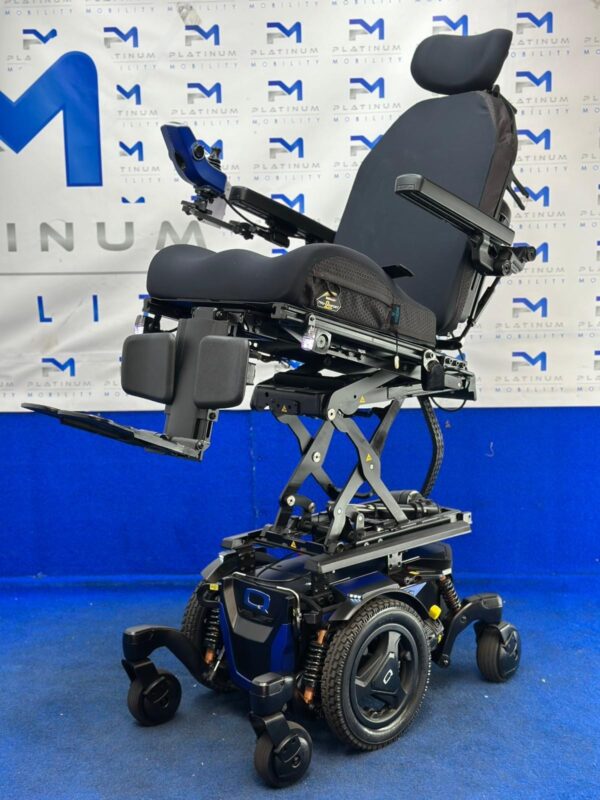 Quantum Q6 Edge Stretto i-Level Powerchair – 6 mph Electric Wheelchair (1231) - Image 5