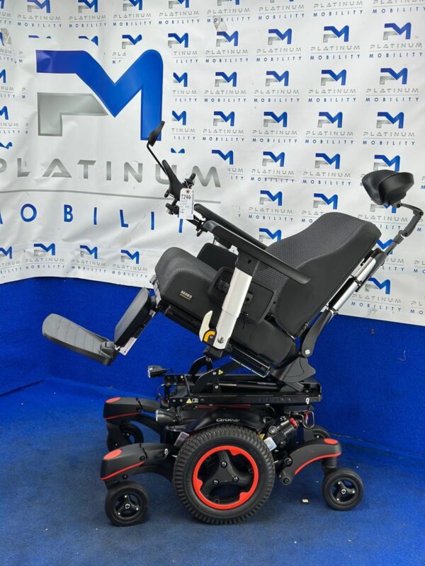 Quickie Q700 M Powerchair – 8mph Electric Wheelchair by Sunrise (1244) - Image 2