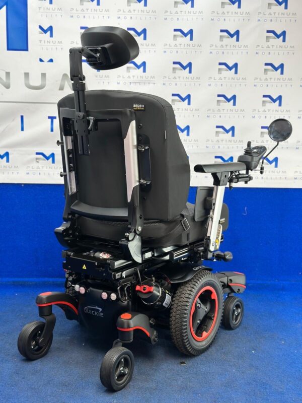 Quickie Q700 M Powerchair – 8mph Electric Wheelchair by Sunrise (1244) - Image 4