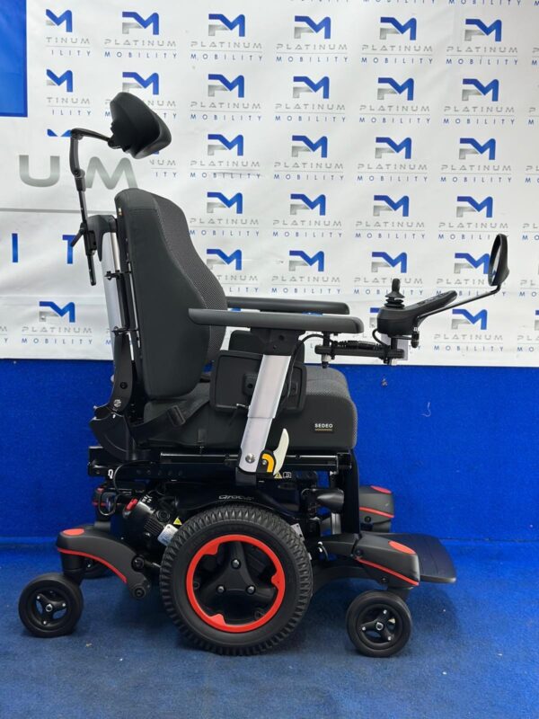 Quickie Q700 M Powerchair – 8mph Electric Wheelchair by Sunrise (1244) - Image 7