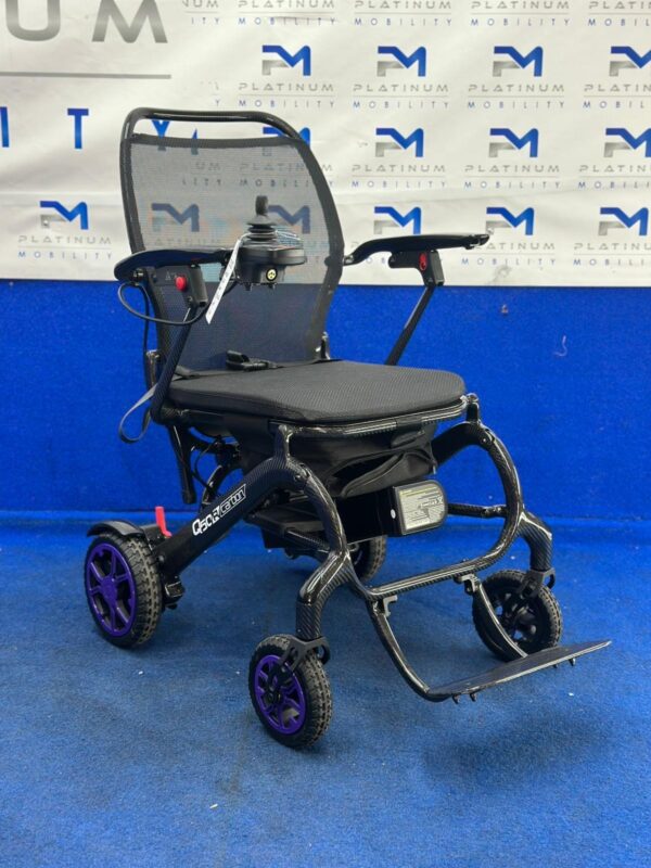 Quickie Q50 R Folding Powerchair – Lightweight Carbon Fibre 4mph (1200) - Image 3