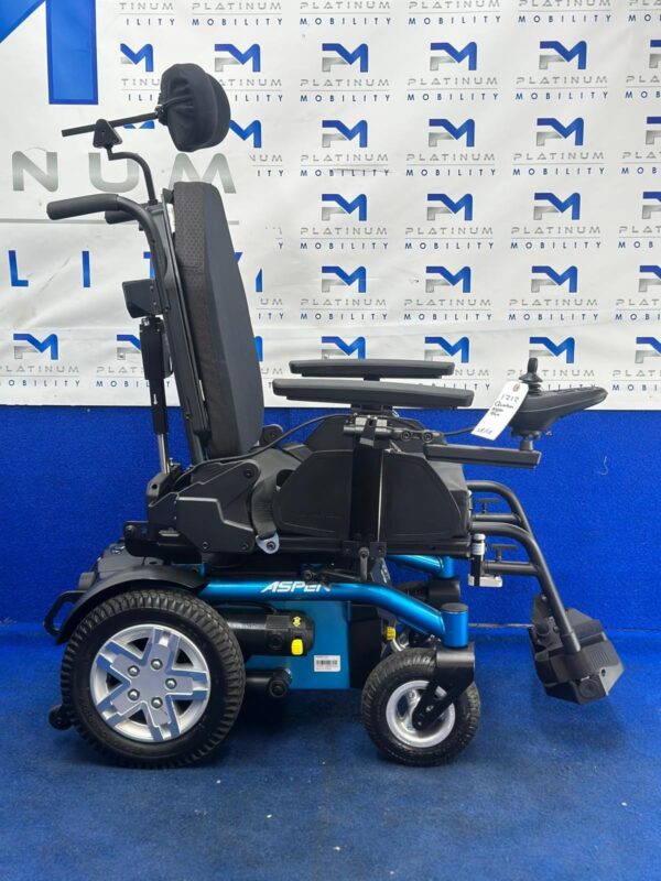 Pride Quantum Aspen Powerchair – 4mph Electric Wheelchair Tilt Mobility (1212) - Image 4