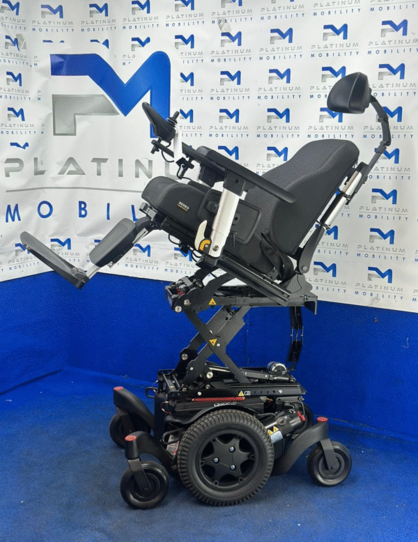 Quickie Q500 M Powerchair – 6mph Riser Electric Wheelchair by Sunrise (1240)