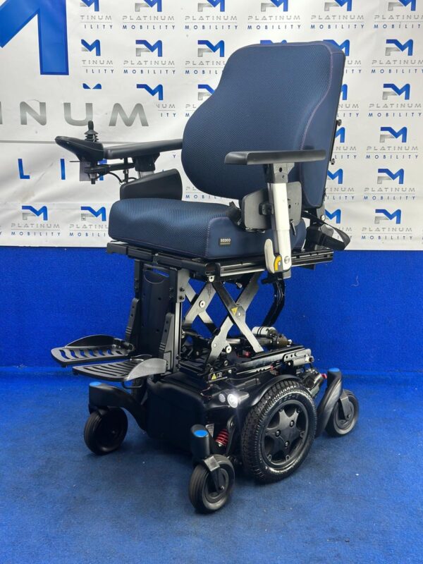 Quickie Q500 M Powerchair – 6mph Riser Electric Wheelchair by Sunrise (760) - Image 2