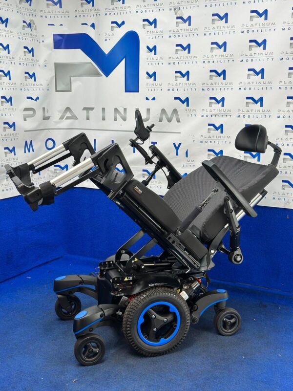 Quickie Q700 M HD Powerchair – 4mph Electric Wheelchair by Sunrise (1252)
