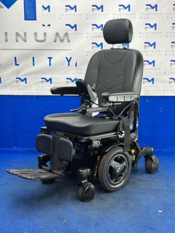 Quantum Edge 3 Stretto Powerchair – 4mph, Compact Electric Wheelchair (1245)