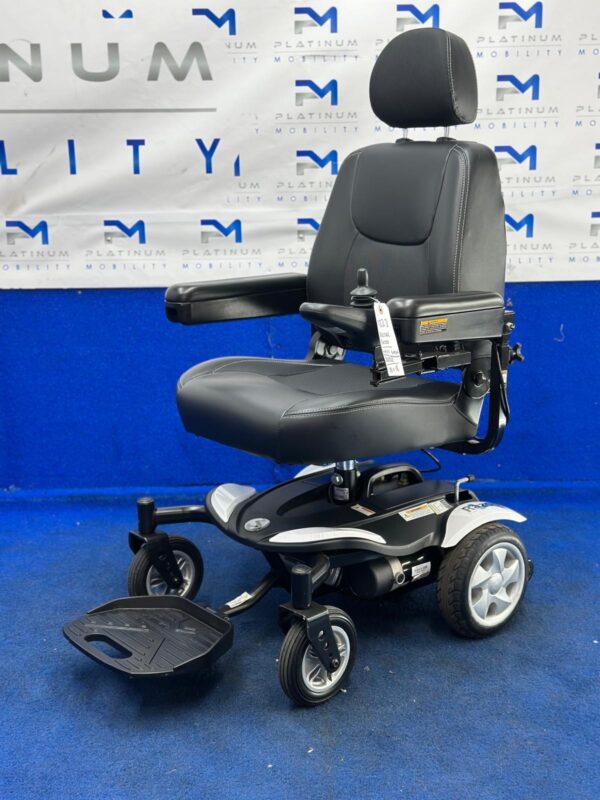 Rascal Razoo Compact Powerchair – 4mph Manual Recline Electric Wheelchair (1223) - Image 4