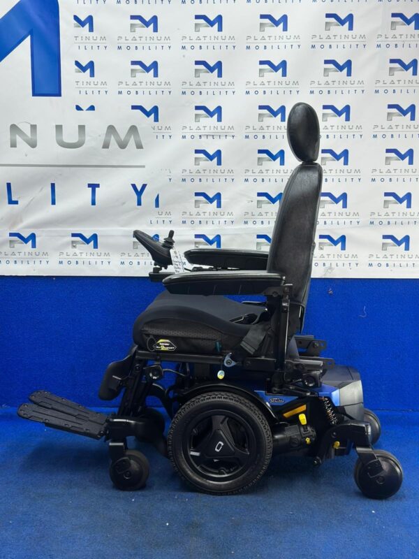 Quantum Edge 3 Stretto Powerchair – 4mph, Compact Electric Wheelchair (1198) - Image 3