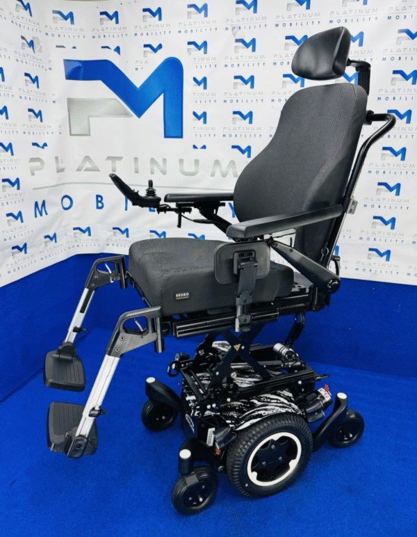 QUICKIE Q300M MINI 6 MPH ELECTRIC MOBILITY POWERCHAIR ELECTRIC WHEELCHAIR - Image 2