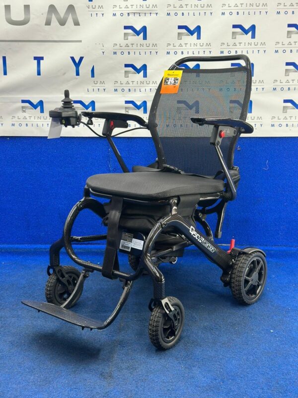 QUICKIE Q50 R LIGHTWEIGHT CARBON FIBRE ELECTRIC POWERCHAIR SCOOTER FOLDING 4MPH