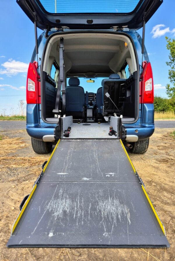2012 Citroën Berlingo Multispace WAV Diesel 3 Seats Wheelchair Accessible Car - Image 7