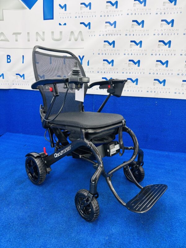 QUICKIE Q50 R LIGHTWEIGHT CARBON FIBRE ELECTRIC POWERCHAIR SCOOTER FOLDING 4MPH - Image 4