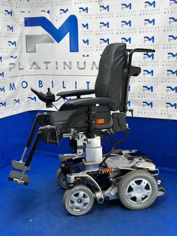 INVACARE STORM 4 X-PLORE 6MPH  ALL TERRAIN ELECTRIC MOBILITY WHEELCHAIR 1043 - Image 7