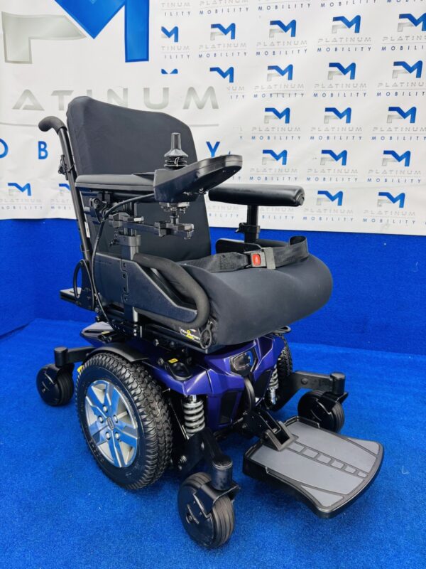 Quantum Q6 Edge 2 Powerchair – 4mph Electric Wheelchair by Pride (1113) - Image 5