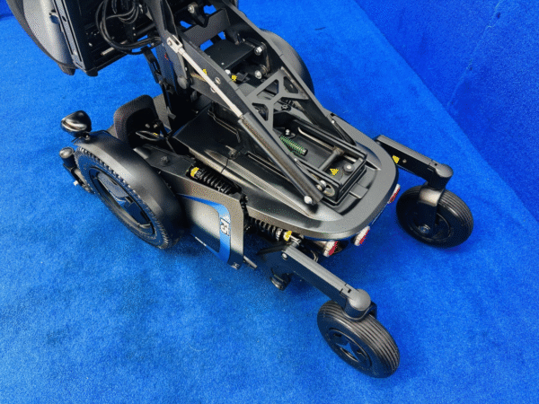 Permobil F5 Full Standing All Terrain –6mph Riser Powerchair Electric Wheelchair - Image 9