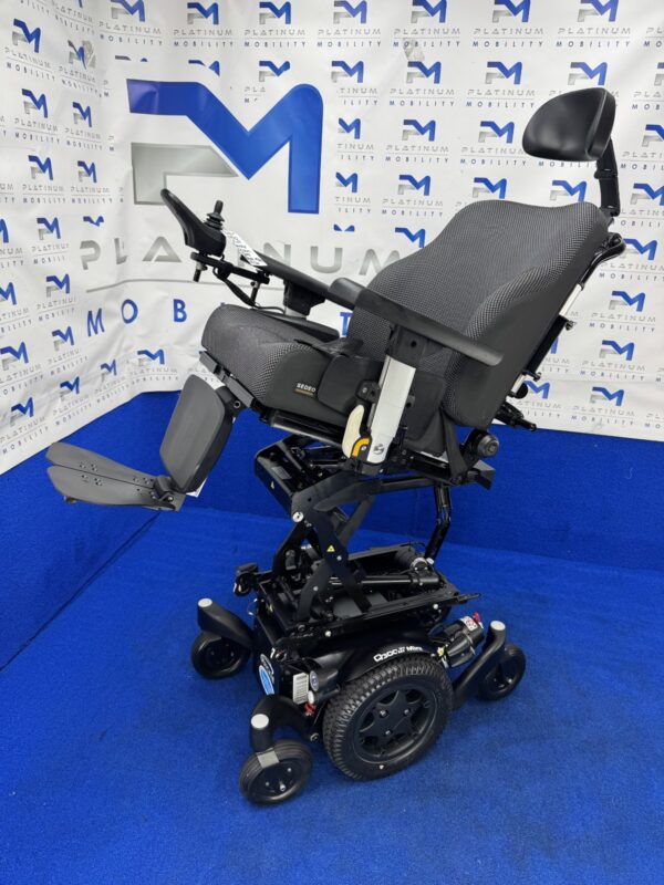 Quickie Q300 M Mini Powerchair 6mph Riser Electric Wheelchair by Sunrise (1392)