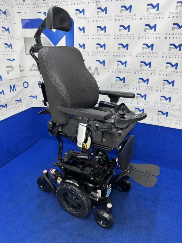 Quickie Q300 M Mini Powerchair 6mph Riser Electric Wheelchair by Sunrise (1392) - Image 4