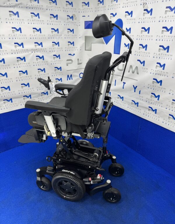Quickie Q300 M Mini Powerchair 6mph Riser Electric Wheelchair by Sunrise (1392) - Image 10