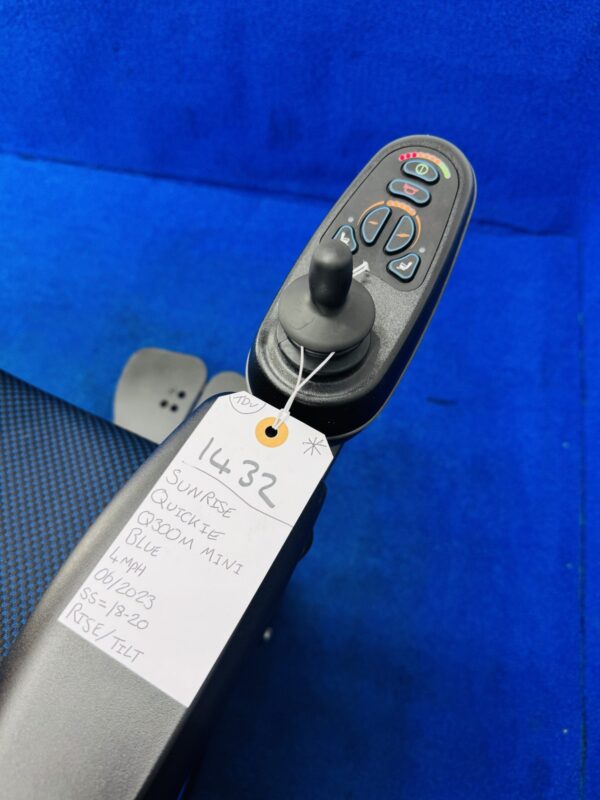 Quickie Q300 M Mini Powerchair 4 mph Riser Electric Wheelchair by Sunrise (1432) - Image 11