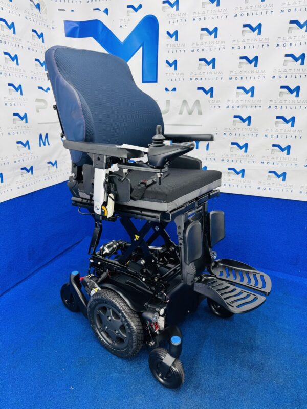 Quickie Q500 M Powerchair – 6mph Riser Electric Wheelchair by Sunrise (530) - Image 3
