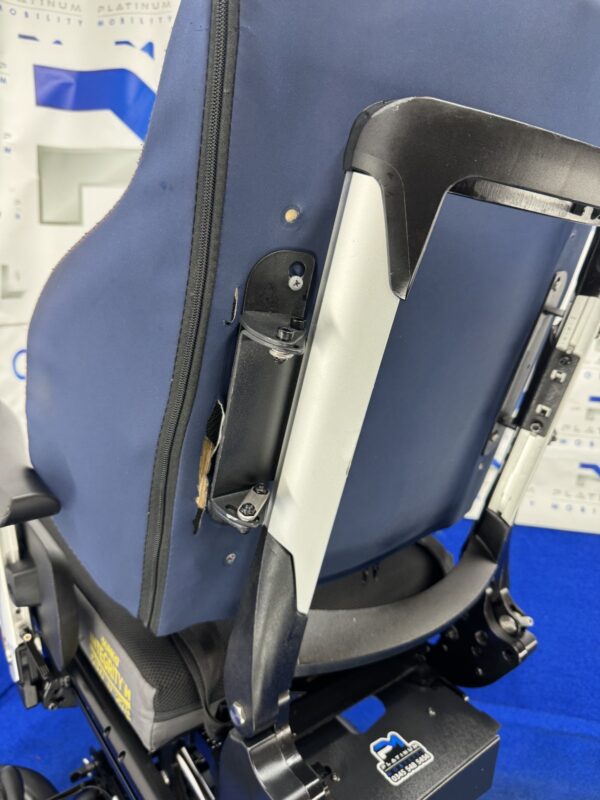 Quickie Q500 M Powerchair – 6mph Riser Electric Wheelchair by Sunrise (530) - Image 9