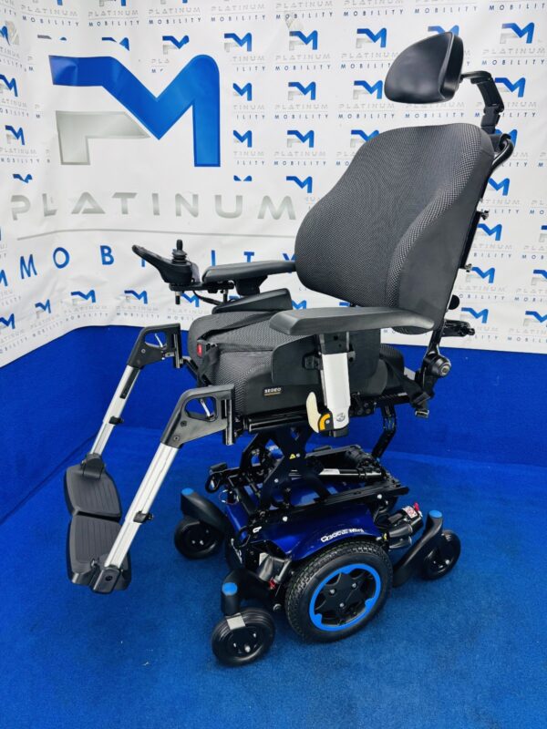 QUICKIE Q300 M MINI 6 MPH ELECTRIC MOBILITY POWERCHAIR ELECTRIC WHEELCHAIR 1435 - Image 4