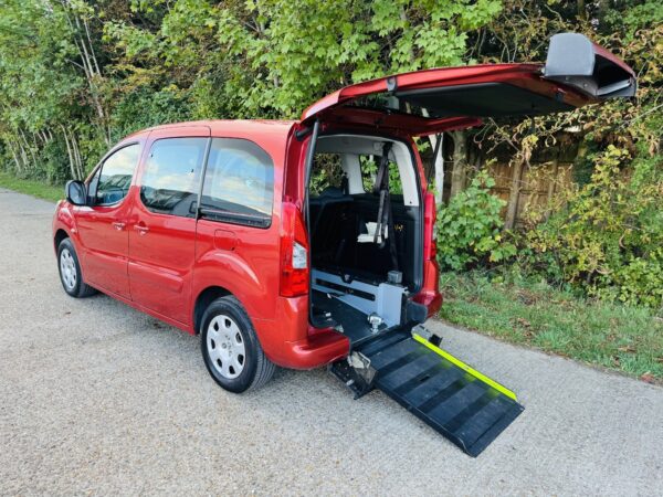 PEUGEOT PARTNER TEPEE WAV Diesel 5 Seats Wheelchair Accessible