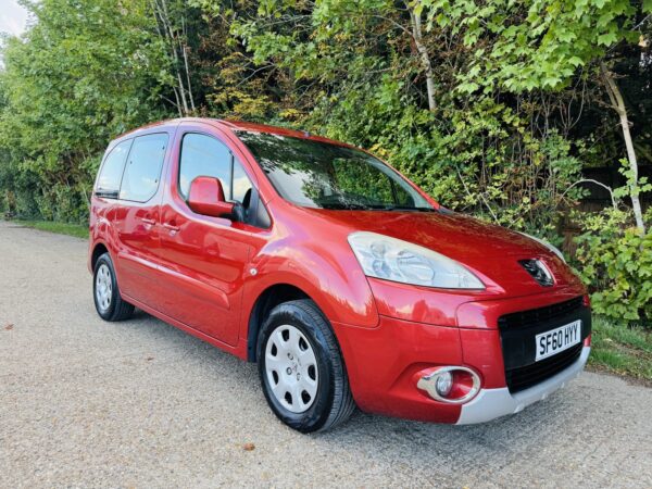 PEUGEOT PARTNER TEPEE WAV Diesel 5 Seats Wheelchair Accessible - Image 3