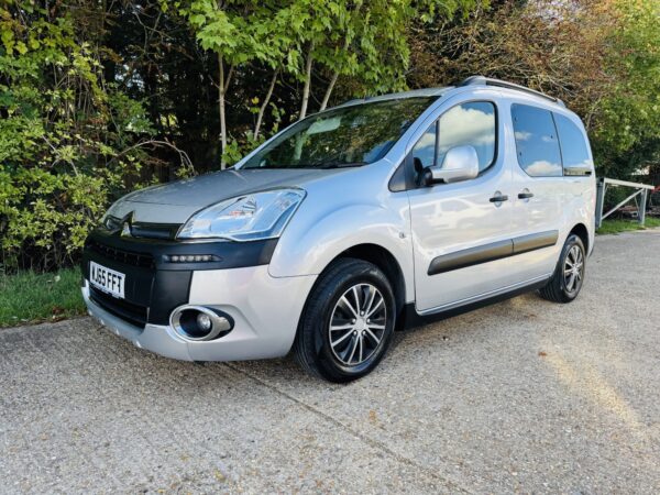 CITROEN BERLINGO M-SPACE Auto WAV Diesel 3 Seats Wheelchair Accessible - Image 3