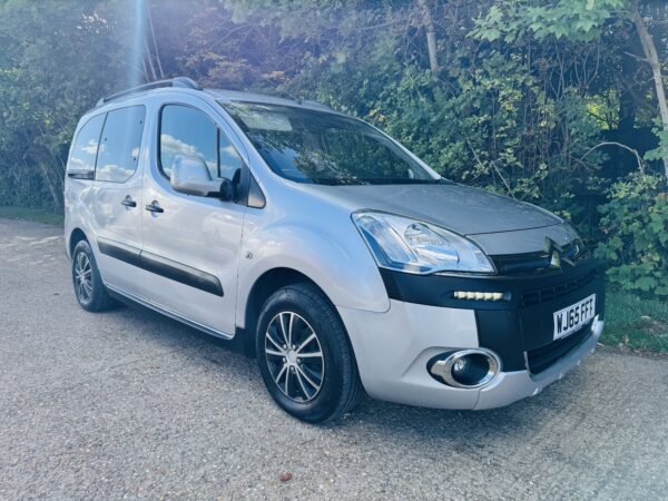 CITROEN BERLINGO M-SPACE Auto WAV Diesel 3 Seats Wheelchair Accessible - Image 7