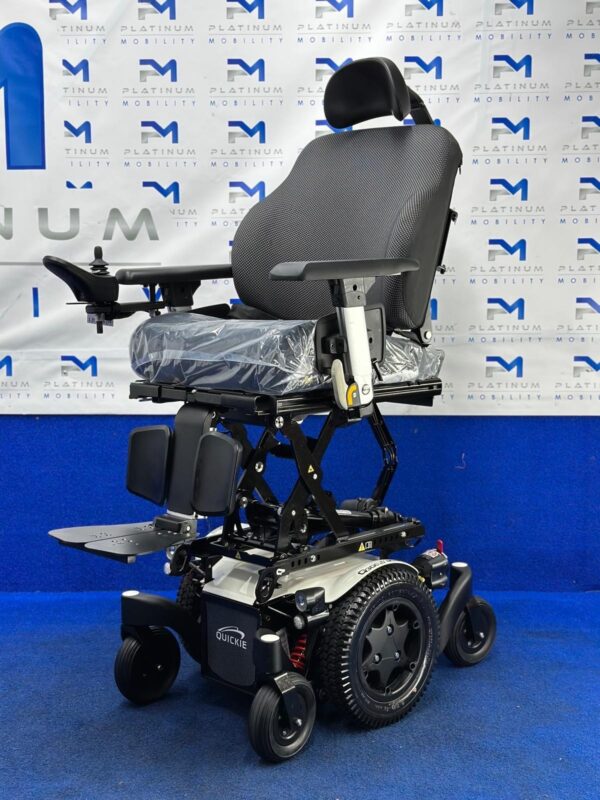 QUICKIE Q300 MINI 6 MPH ELECTRIC MOBILITY POWERCHAIR ELECTRIC WHEELCHAIR 1472 - Image 3