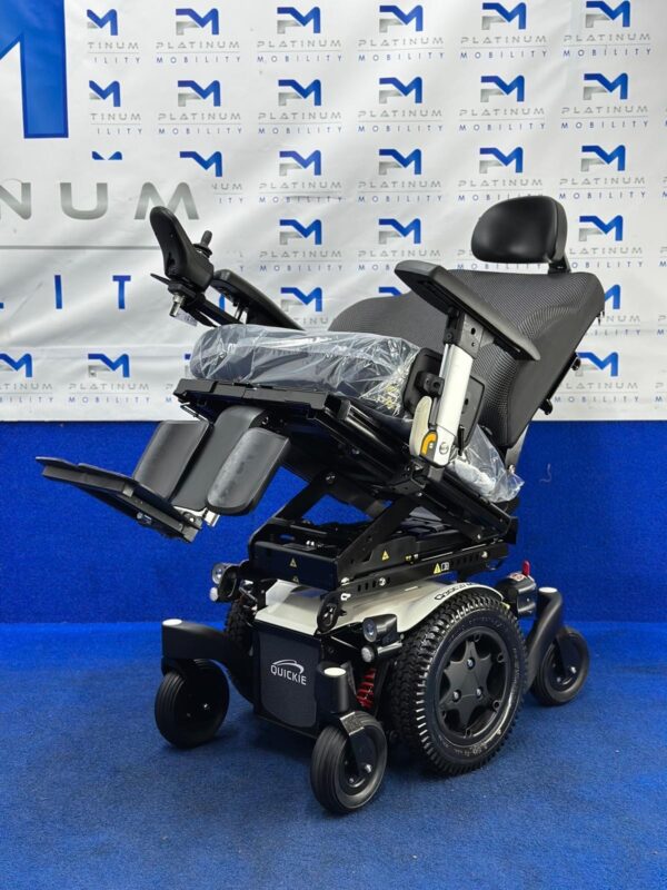 QUICKIE Q300 MINI 6 MPH ELECTRIC MOBILITY POWERCHAIR ELECTRIC WHEELCHAIR 1472 - Image 4