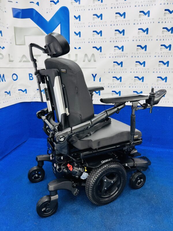 Quickie Q700 M HD Powerchair – 6mph Electric Wheelchair by Sunrise (1430) - Image 4