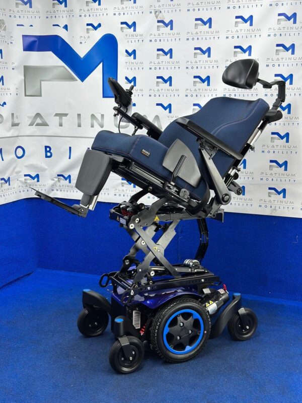 Quickie Q300 M Mini Powerchair 4 mph Riser Electric Wheelchair by Sunrise (1497)
