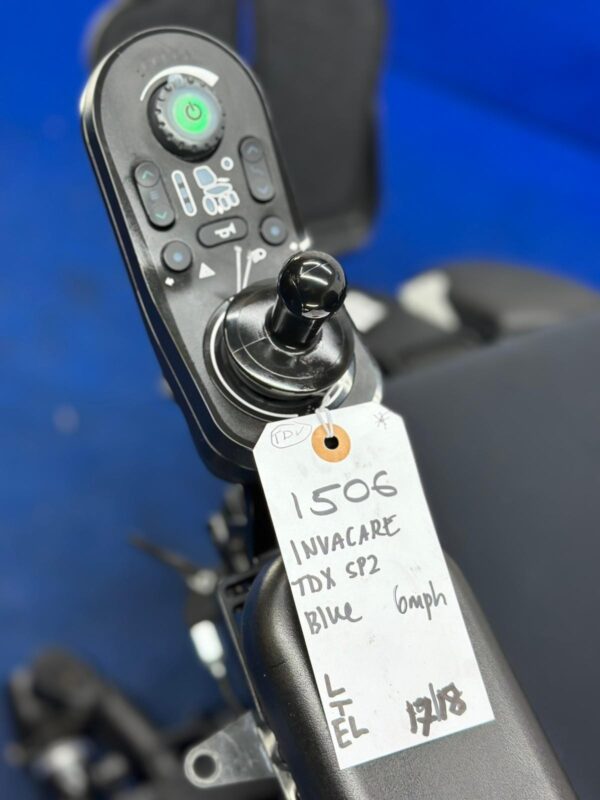 INVACARE TDX SP2 6 MPH MWD RISER ELECTRIC WHEELCHAIR POWERCHAIR MOBILITY 1506 - Image 11
