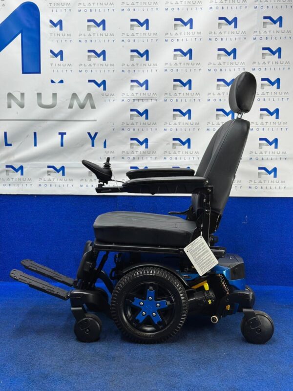 Quantum Edge 3 Stretto Powerchair – 4mph, Compact Electric Wheelchair (941) - Image 5