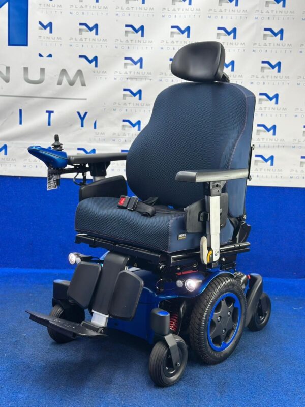 CUSTOM  2024 Quickie Q500 M Powerchair – 6mph Riser Electric Wheelchair (1499) - Image 4