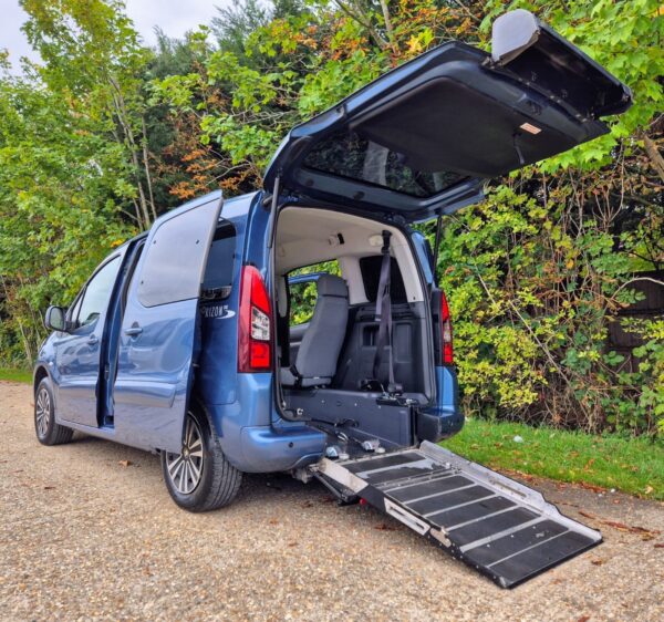 2015 PEUGEOT PARTNER TEPEE WAV Diesel 3 Seats Wheelchair Accessible