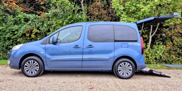 2015 PEUGEOT PARTNER TEPEE WAV Diesel 3 Seats Wheelchair Accessible - Image 2