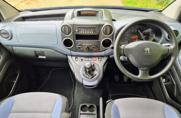 2015 PEUGEOT PARTNER TEPEE WAV Diesel 3 Seats Wheelchair Accessible - Image 15