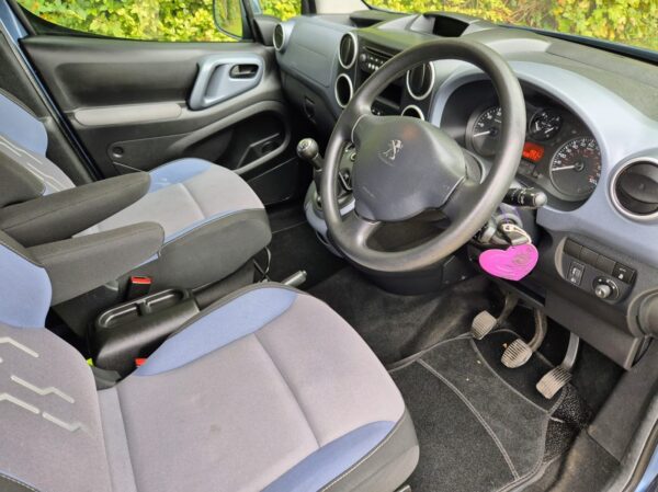 2015 PEUGEOT PARTNER TEPEE WAV Diesel 3 Seats Wheelchair Accessible - Image 16