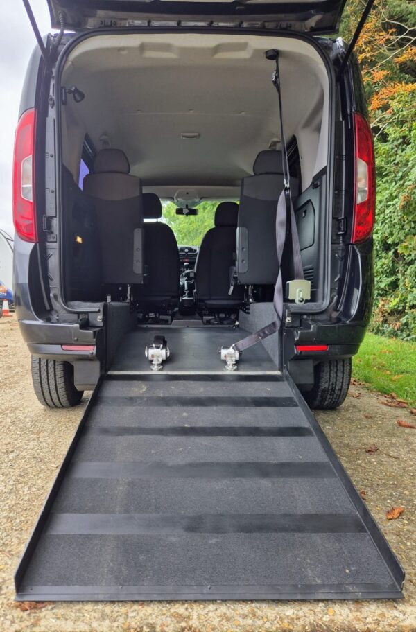 2015 Fiat Doblo WAV – Manual Petrol – Only 41,500 Miles - Image 4