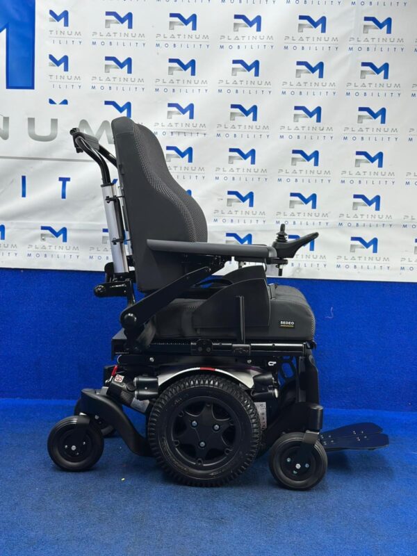 Quickie Q300 Mini Powerchair – 6mph Riser Electric Wheelchair by Sunrise (1485) - Image 8