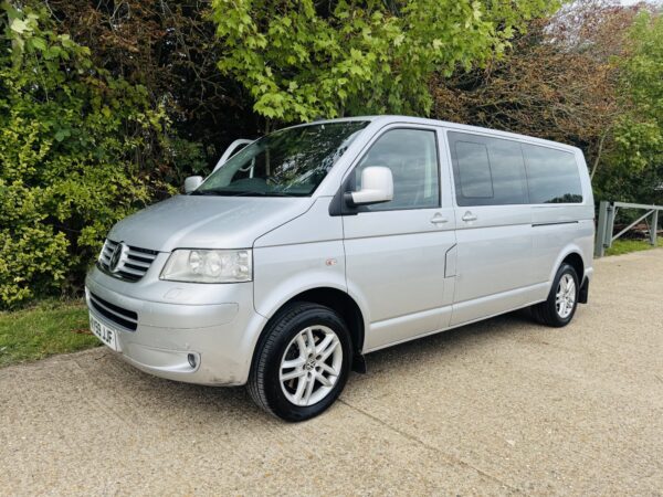 2009 Volkswagen Caravelle WAV Automatic Diesel – 6 Seats Wheelchair Accessible - Image 4