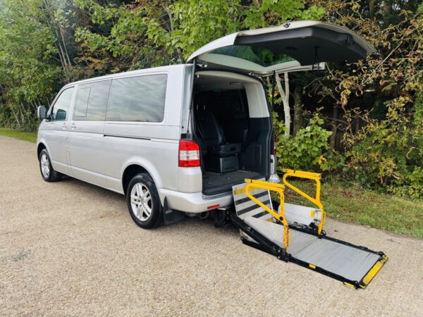 2009 Volkswagen Caravelle WAV Automatic Diesel – 6 Seats Wheelchair Accessible - Image 6